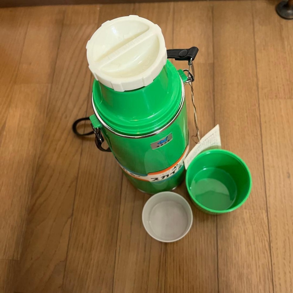 Thermos water bottle Showa