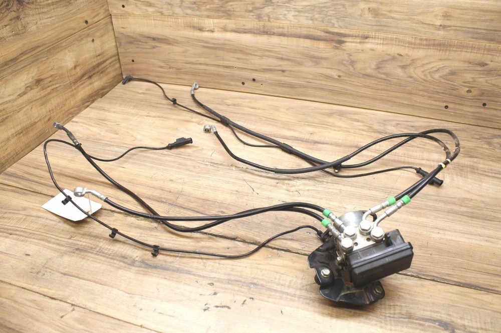 18 KTM 390 DUKE ABS PUMP UNIT MODULE W LINES HOSES