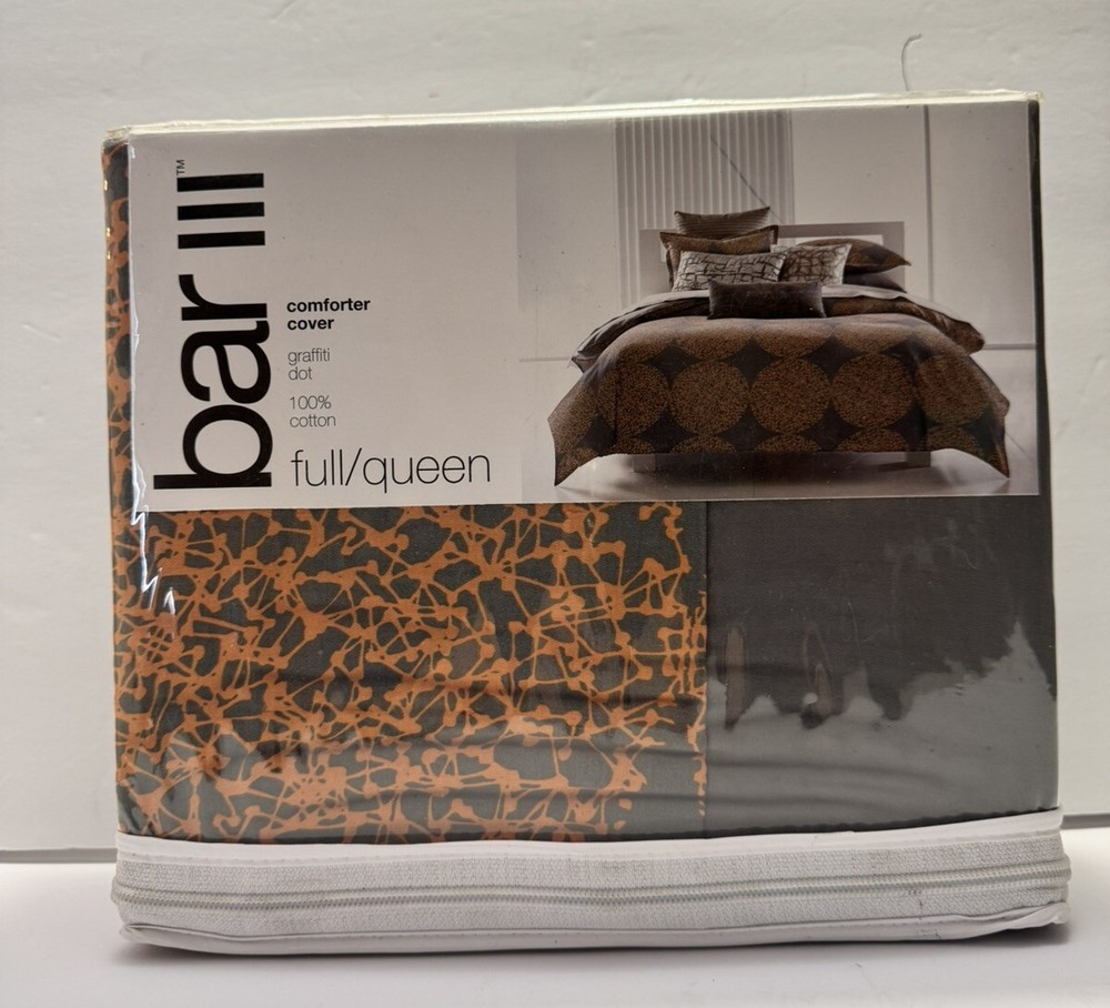 Bar III full/ queen graffiti dot comforter cover