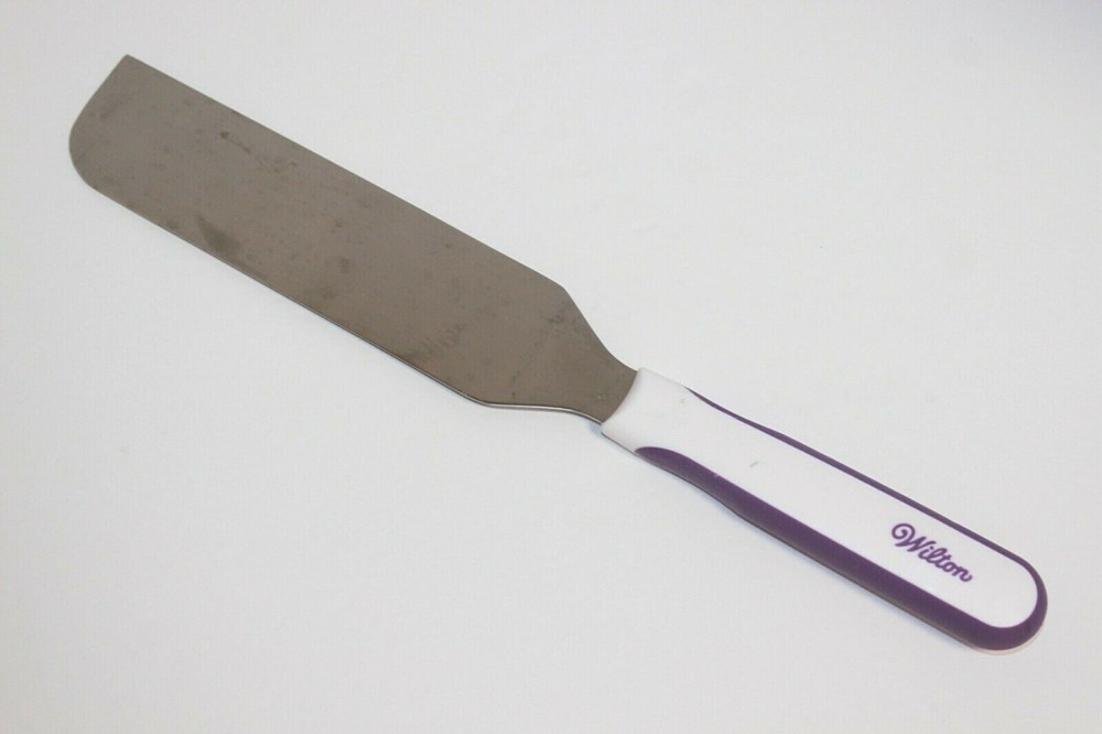 Wilton Icing Spatula White & Purple Handle
