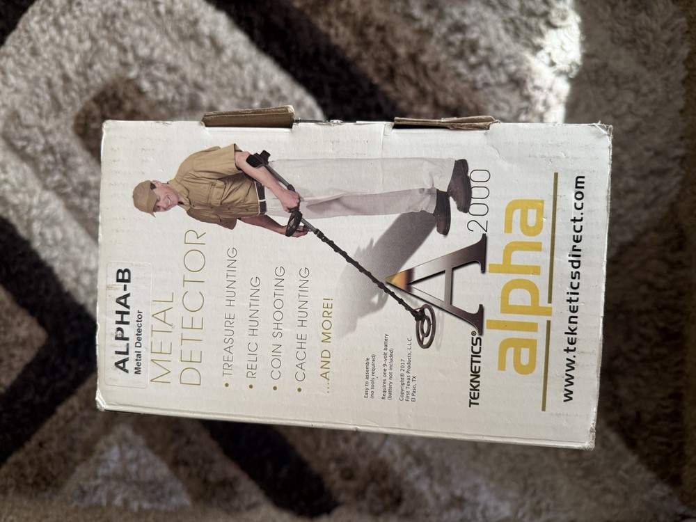 Teknetics Alpha 2000 Metal Detector