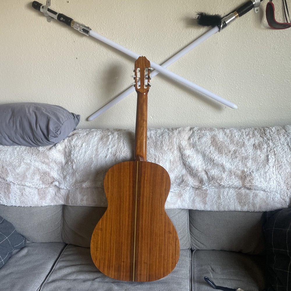 aria classical guitar Ac-20 With Original Case