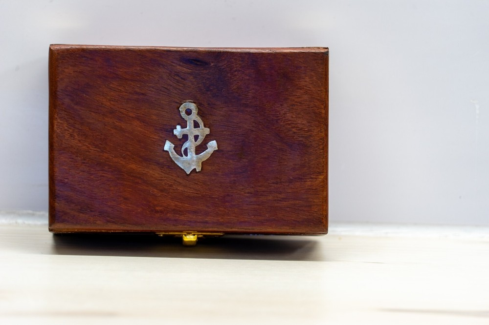 Nautical Solid Brass WW2 Compass in Wooden Box -Great Condition
