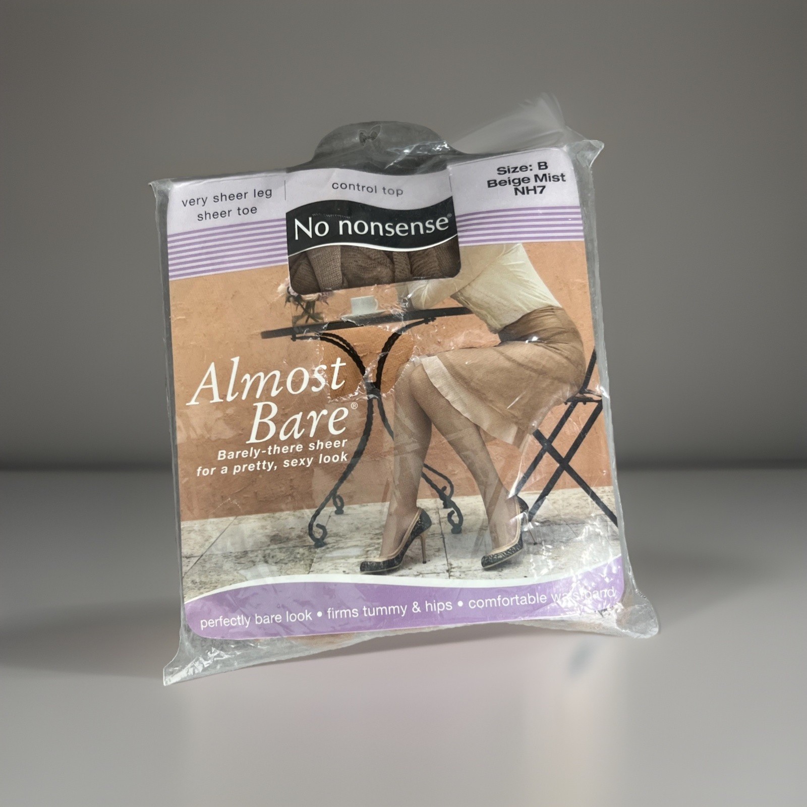 VTG No Nonsense Almost Bare Beige Mist Very Sheer Pantyhose Panty Hose USA NH7 B