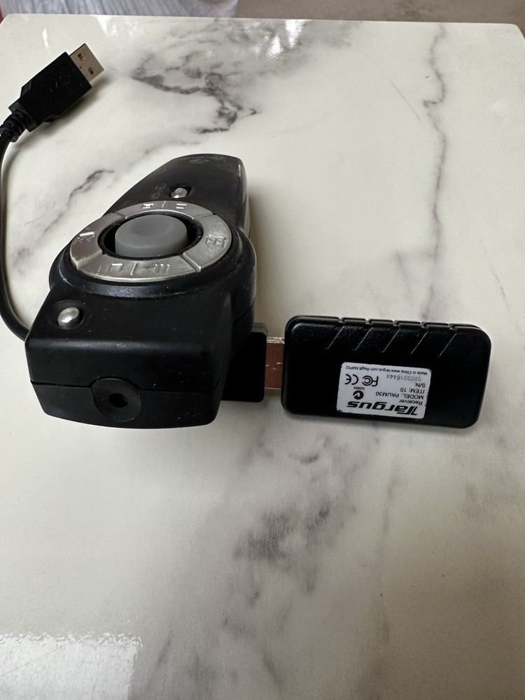 Powerpoint Presentation Device With Laser Pointer and Wireless Navigation ￼￼