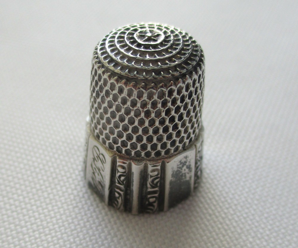 Vintage Simons Bros. Sterling Silver Thimble Size 9