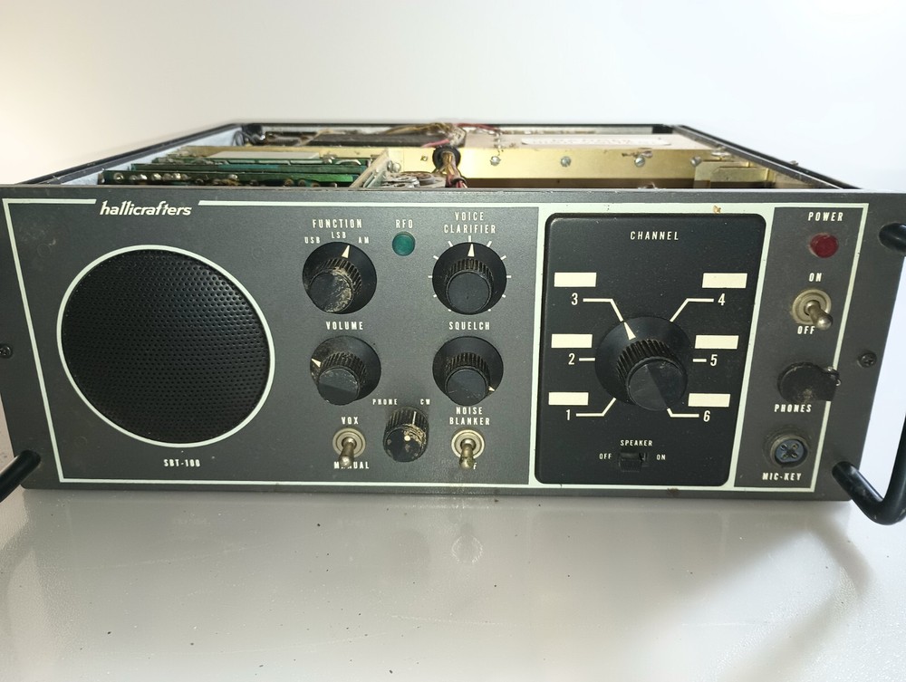 Hallicrafters transceiver model SBT-100