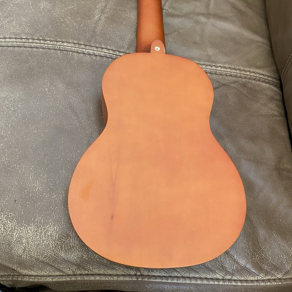 hawaiian ukulele Everjoy 21” *READ