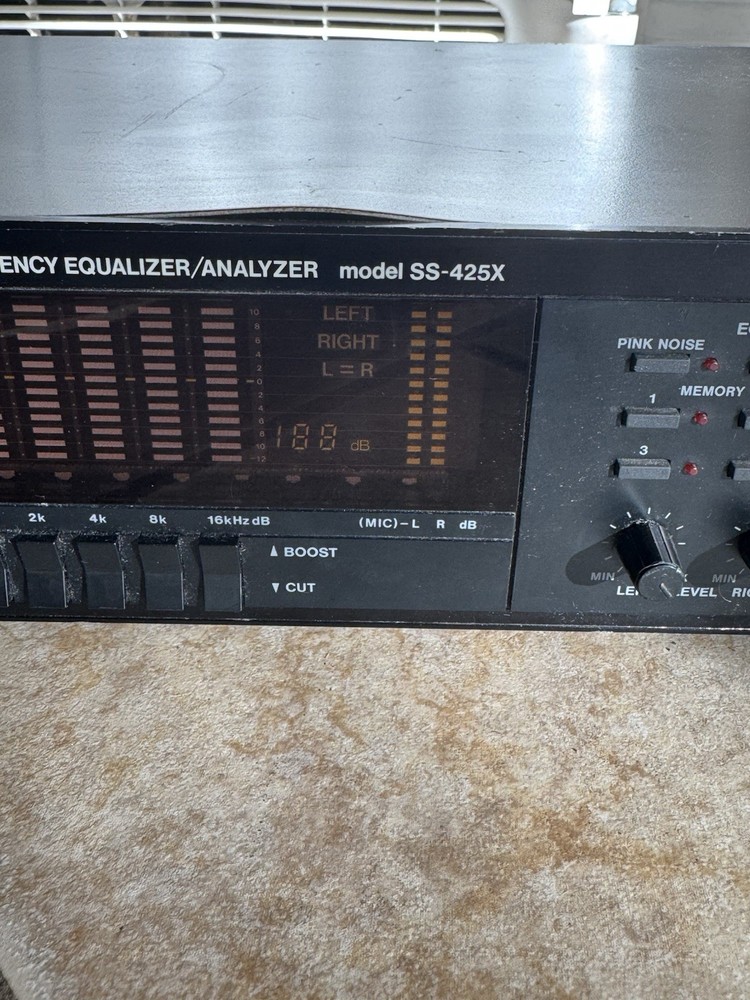 Rare ADC SS-425x Computer Memory Frequency Equalizer/Analyzer