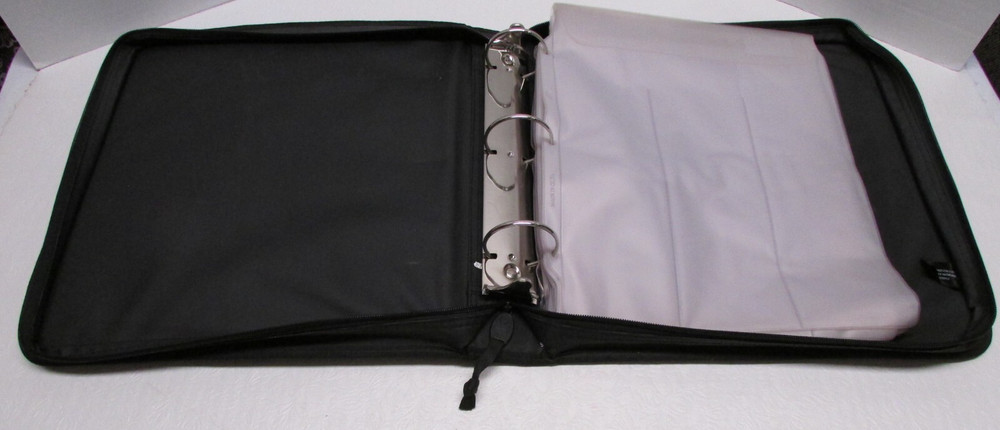 Creative Memories Accessory Binder WITH Protectors Zip Around Scrapbooking
