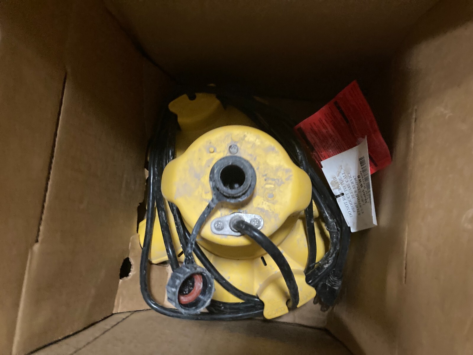 Wayne Water Bug Submersible Utility Pump, 0.16hp Indoor/Outdoor Water Removal