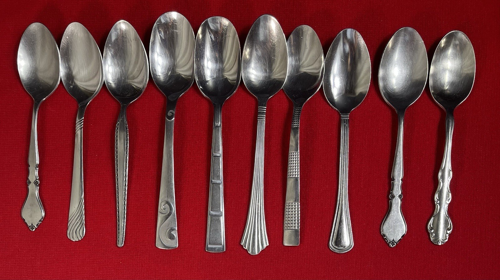 Lot 100 Assorted Stainless Steel Soup & Tea Spoons Flatware + 3 Serving Spoons