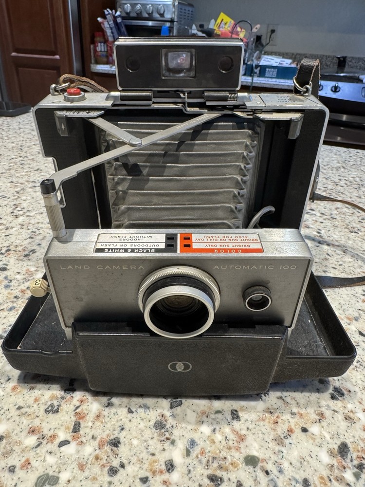 Vintage Polaroid Automatic 100 Land Camera w/ case & instructions untested