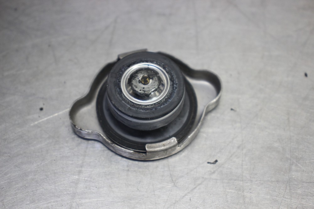 03-05 SUZUKI SV1000 Engine Radiator Cap