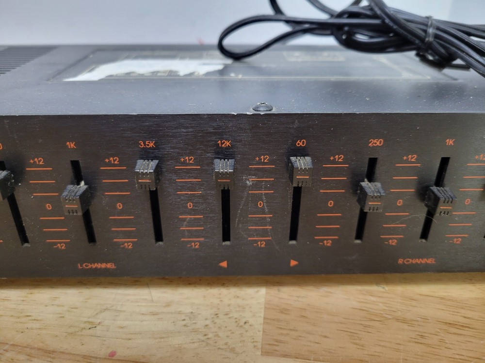 Cousitc Ei HEQ-5000 Audio Frequency Equalizer
