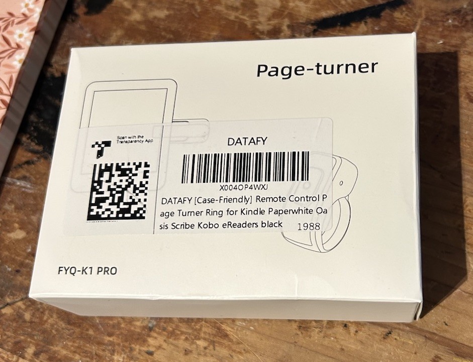 DATAFY Case Friendly Page Turner – Wireless Bluetooth Remote Controller – Black