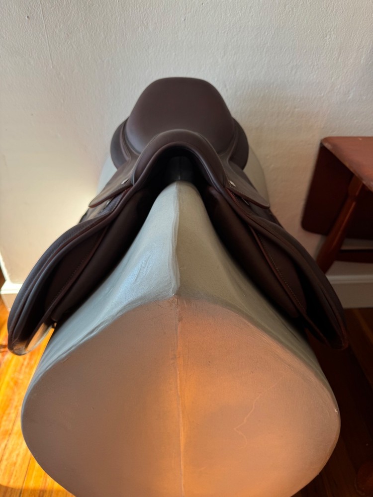 18" Devoucoux Biarritz S Saddle - 2017 - 2A - Full Buffalo - MINT!