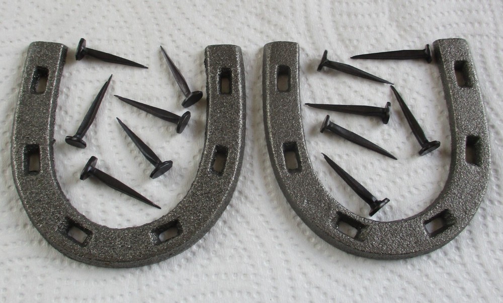 Set British Army:"AMMO BOOT HEEL PLATES" (With Fixing Nails/Screws, Sizes 5-6)