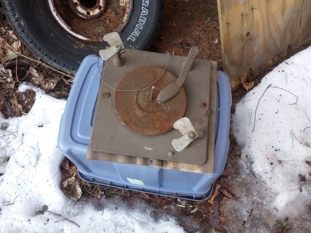 Beat Up Old Phonograph