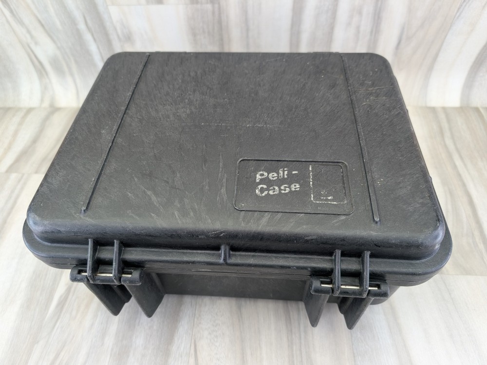 AS IS - UNTESTED Counter Surveillance Electronics Kit Bug Sweep RF Locator Used