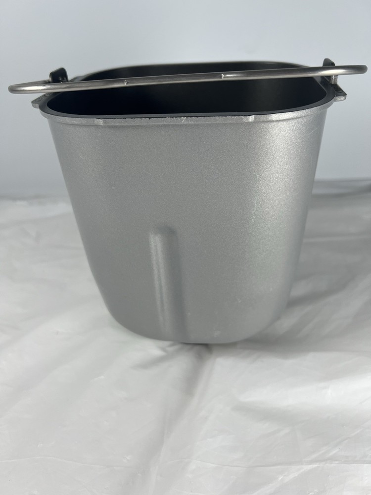 Replacement Pan With Paddle for GOLDSTAR Automatic Breadmaker Model: HB-026E
