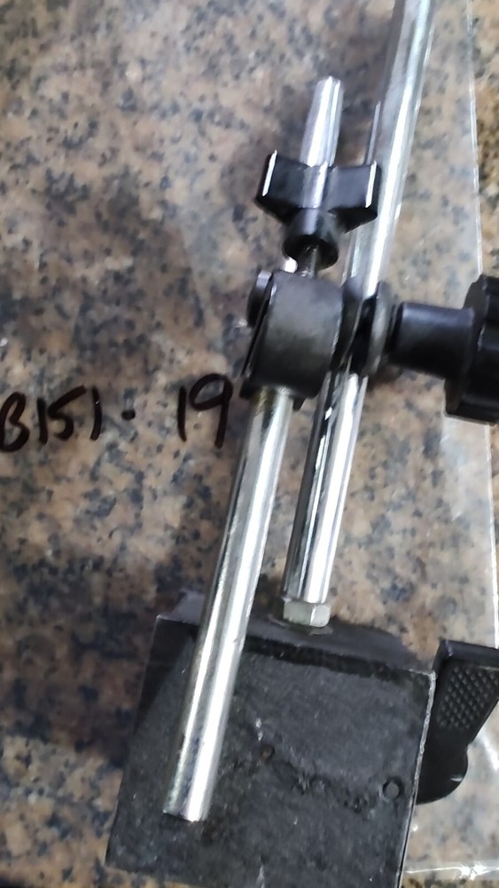 MAGNETIC INDICATOR BASE