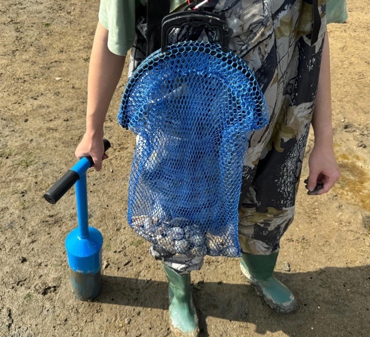 Clam Gun with Clam Bag