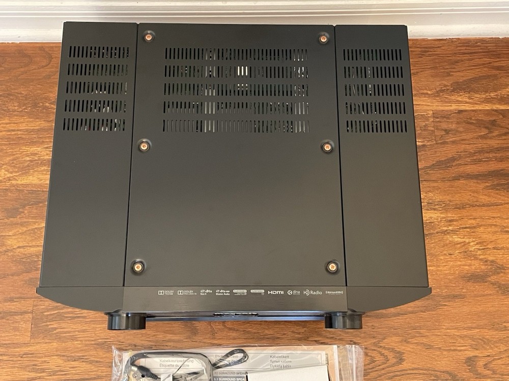 Marantz AV8801 AV Pre Tuner – High-End 11.2 Channel Processor MINT CONDITION