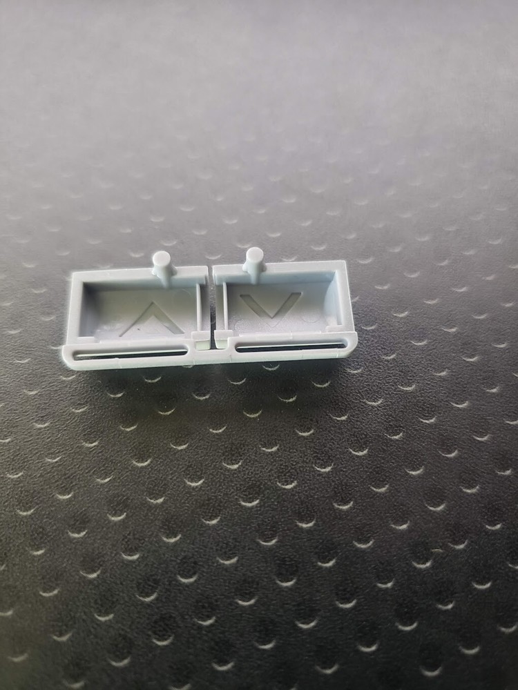 Control4 Split Up/Down Pointing Button For Keypad (White)