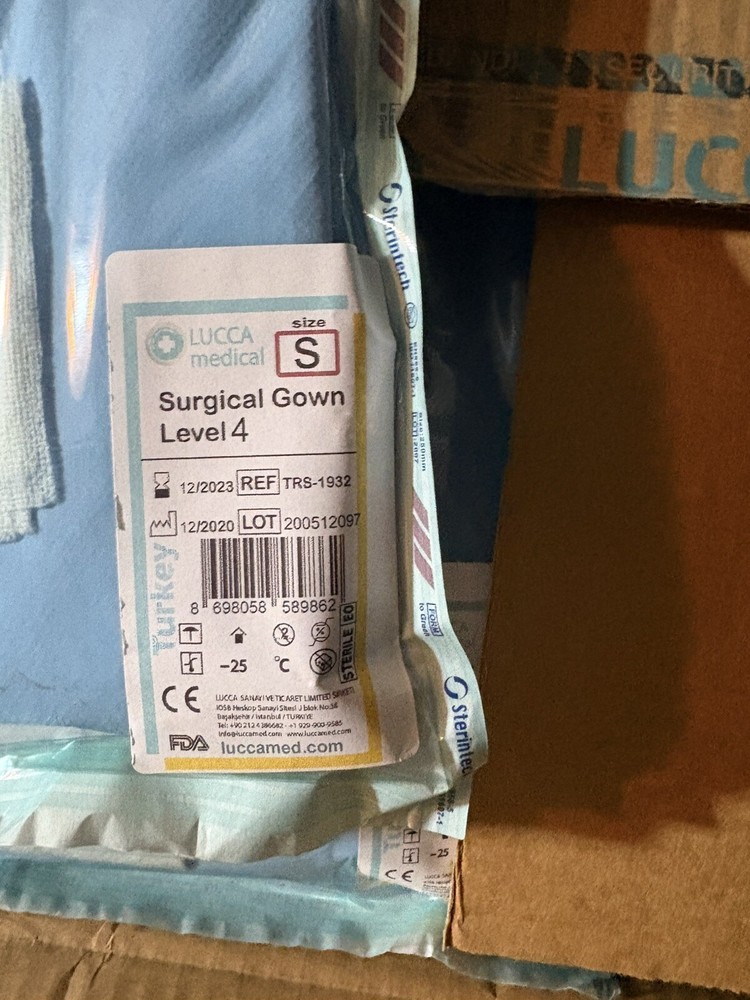 Surgical Gown Level 4 Small 25