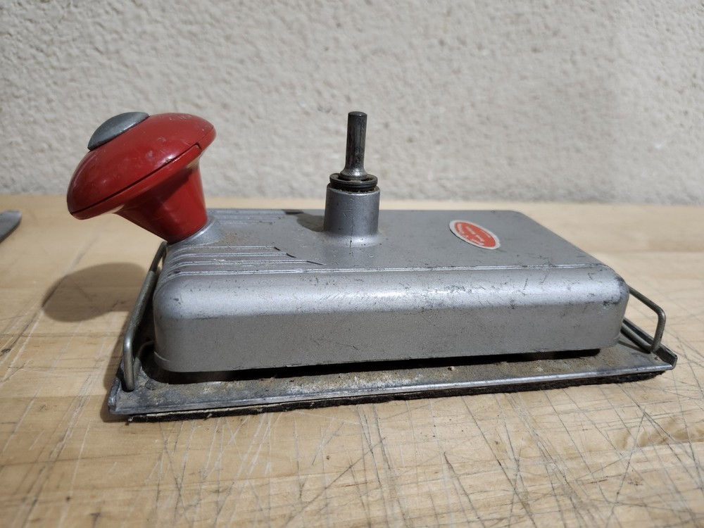VINTAGE BASIC C COMPANY ATTACHMENT LOT JIG SAW/SANDER ATTACHMENTS UNTESTED