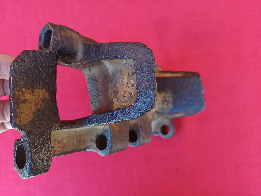 WW2 German - Czech Panzer tank LT 35 - LT vz.38 track link