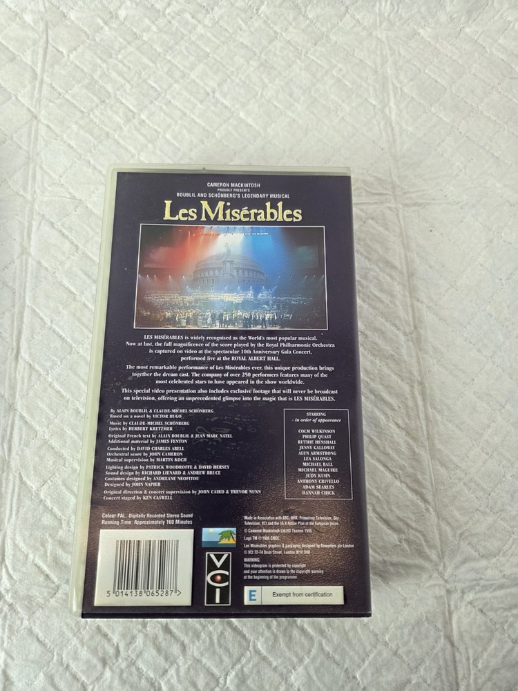 Les Miserables and independence day (VHS)
