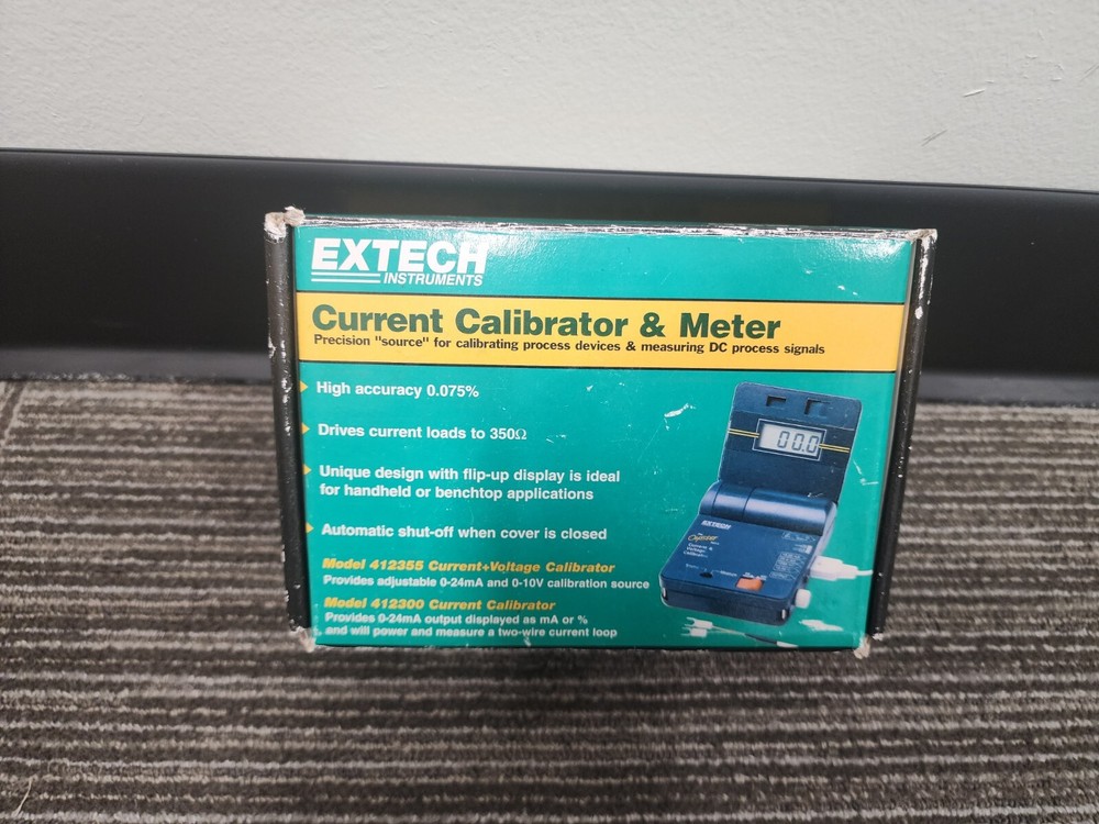 Extech OYSTER 412355A Current & Voltage Calibrator Meter & Test Lead Probe