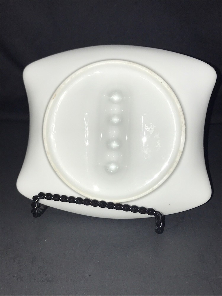 mid century modern White Ash Tray