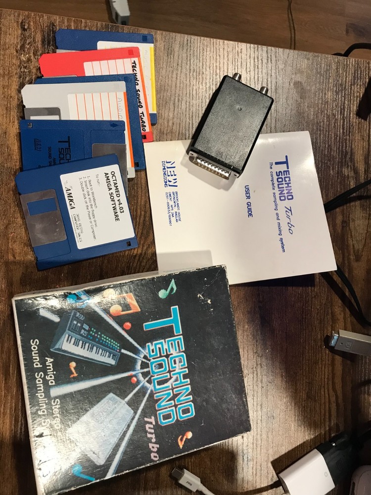 Vintage Working Amiga 500 Computer Techno Sampler Setup