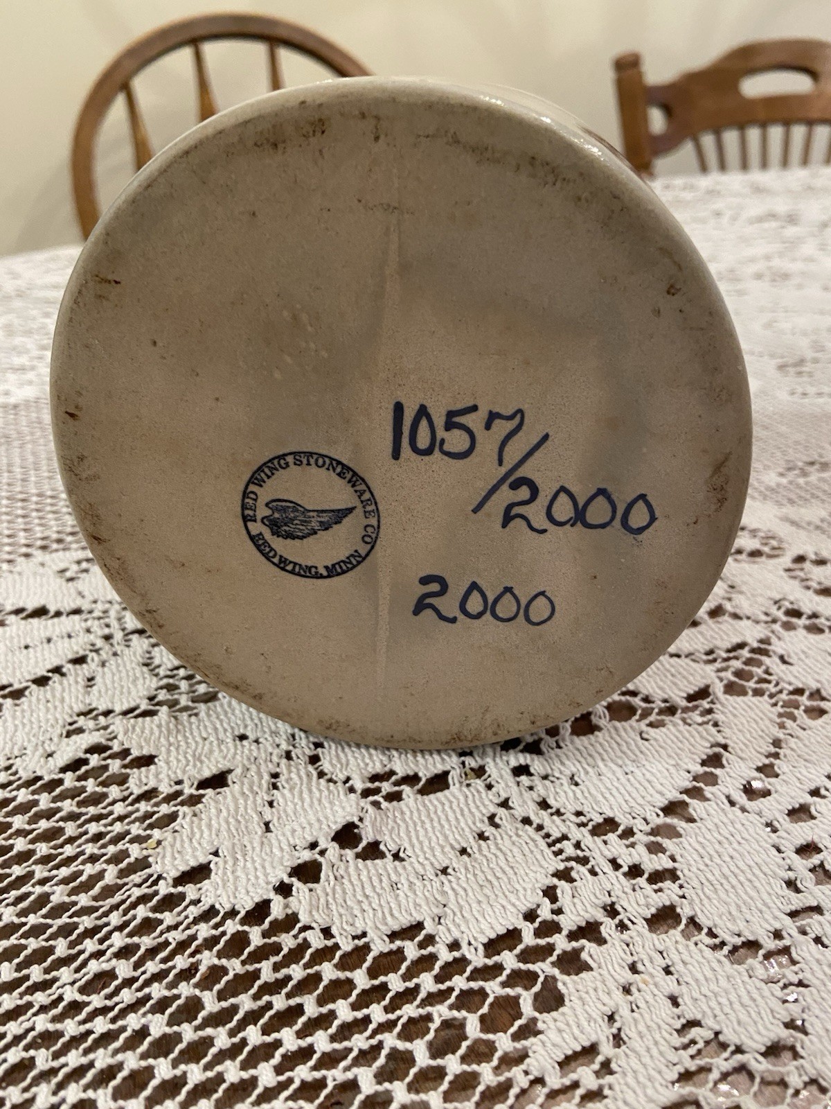 2000 Red Wing Land O Lakes Utensil Crock With Indian Maiden On It #1057/2000