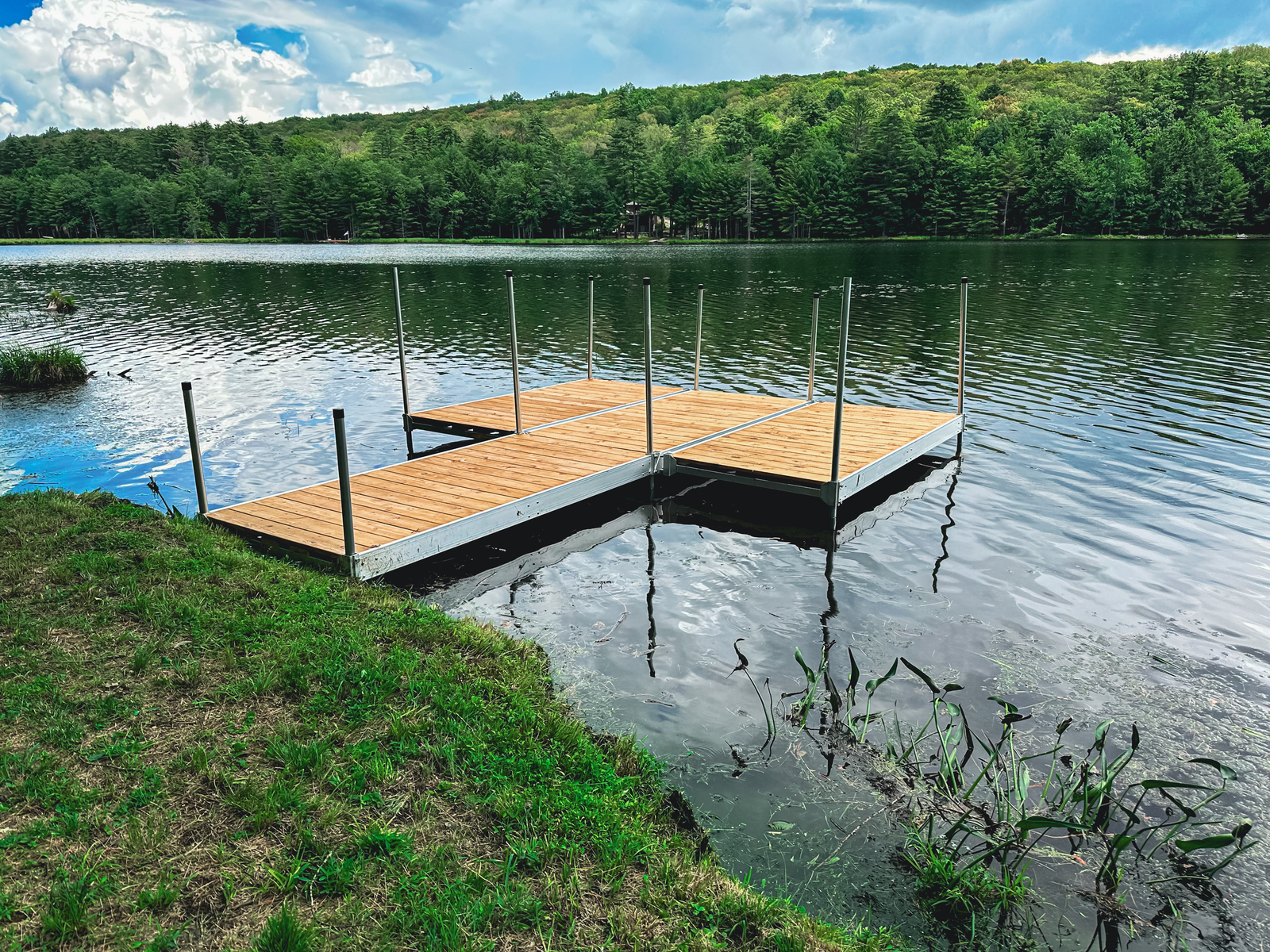 MotoAlliance DIY Aluminum Boat Dock 8 ft x 4 ft Durable Dock Kit Lakes Shoreline