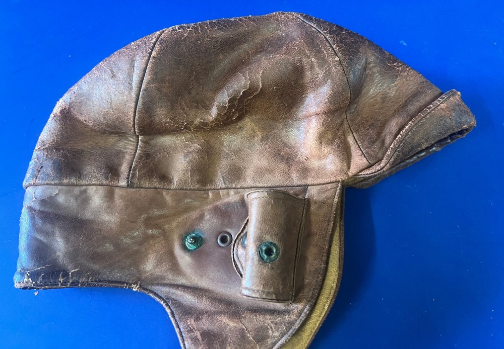 1920’s “LINDY” LEATHER FLYING HELMET