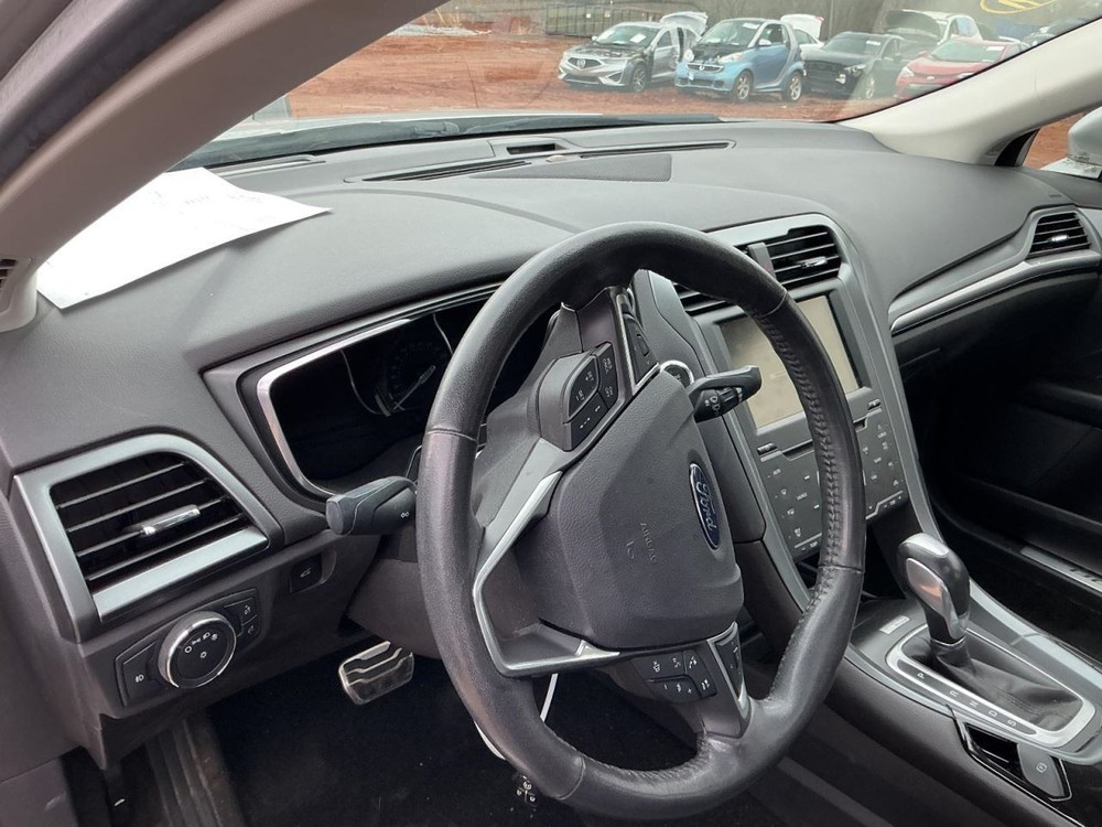 FUSION 2015 Glove Box 4951819