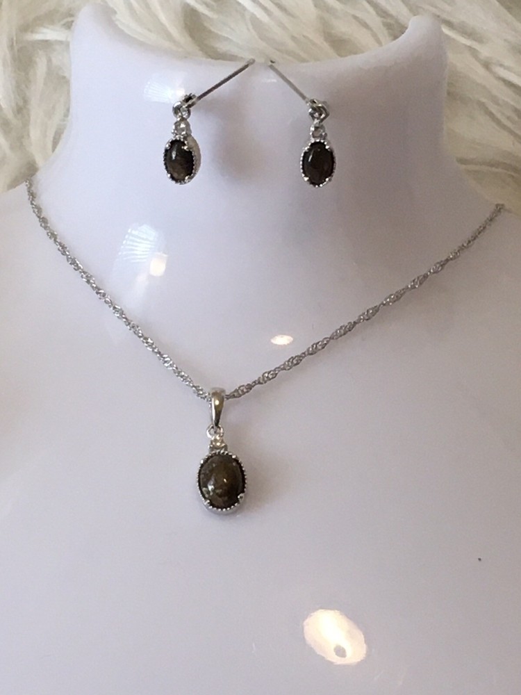 NWT Set Sunstone W Sterling Silver Dangling Earrings Adjustable Necklace & Ring