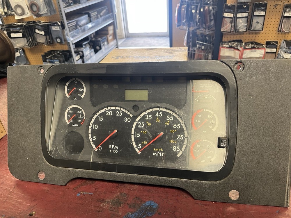 Freightliner Speedometer Cluster A22-68836-107 Used
