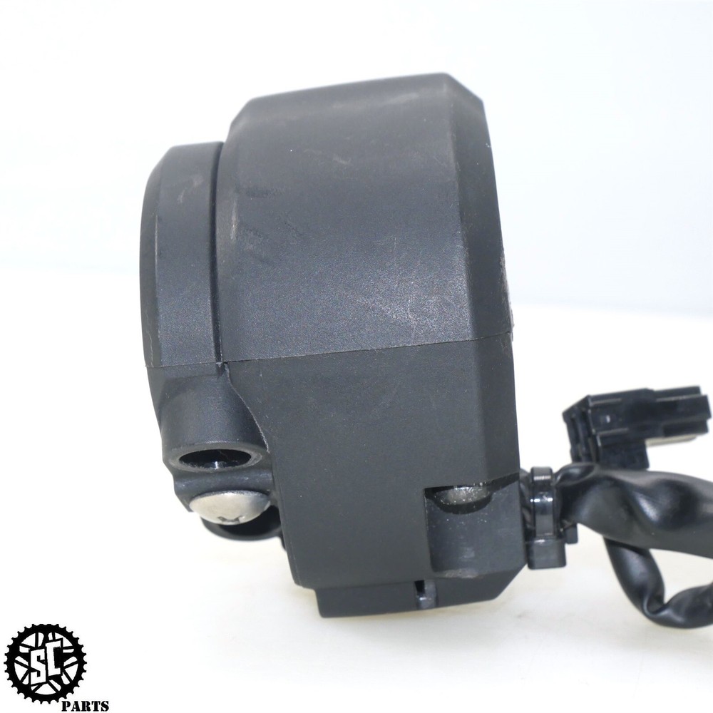 2023 SUZUKI HAYABUSA RIGHT CONTROL HANDLEBAR KILL SWITCH