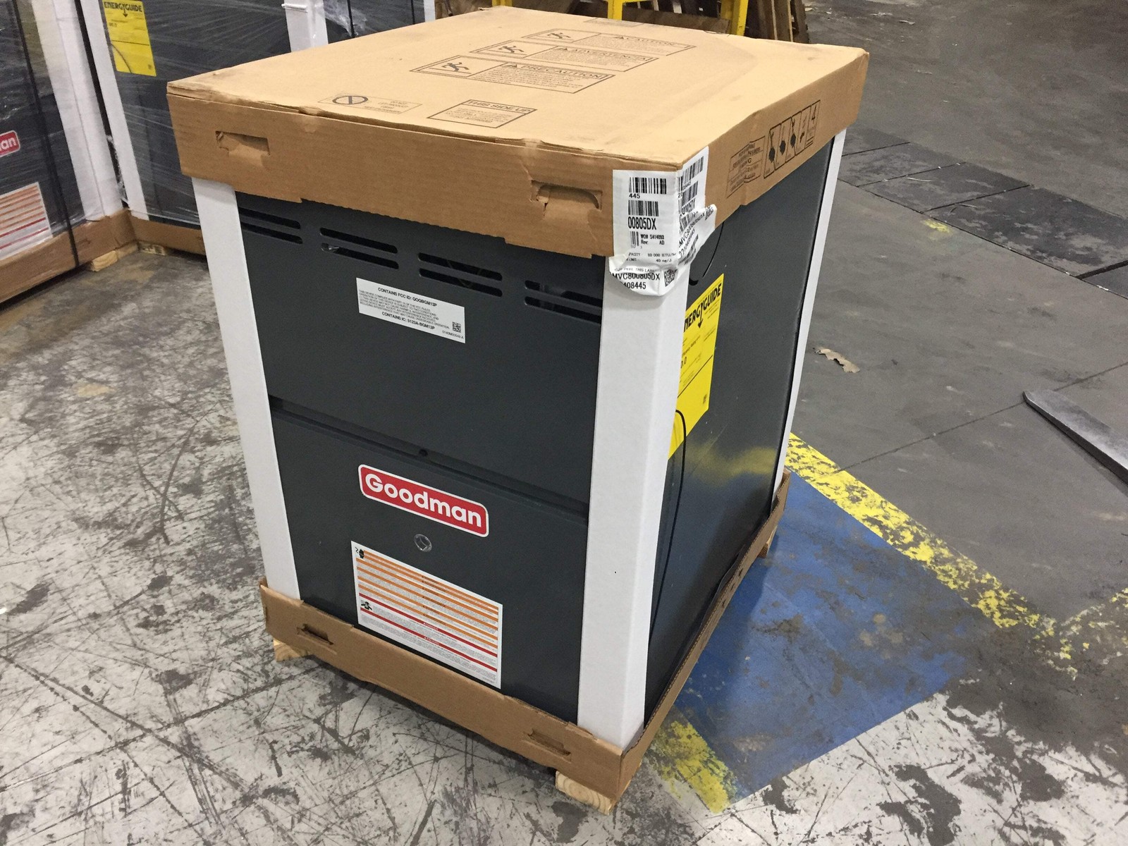 Goodman GMVC800805DX 80,000 BTU 2-Stg Up/Horizontal Comm Compat ECM Furnace 80%
