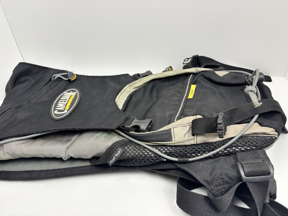 CamelBak Lobo Hydration Backpack Hiking Daypack Black & Gray no bladder