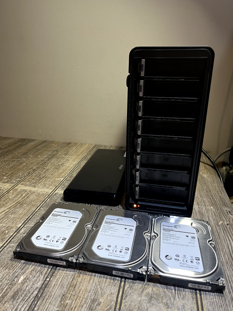 Data Robotics DroboPro Model: DRPR1-A, 902-00001-002-AS-IS, READ