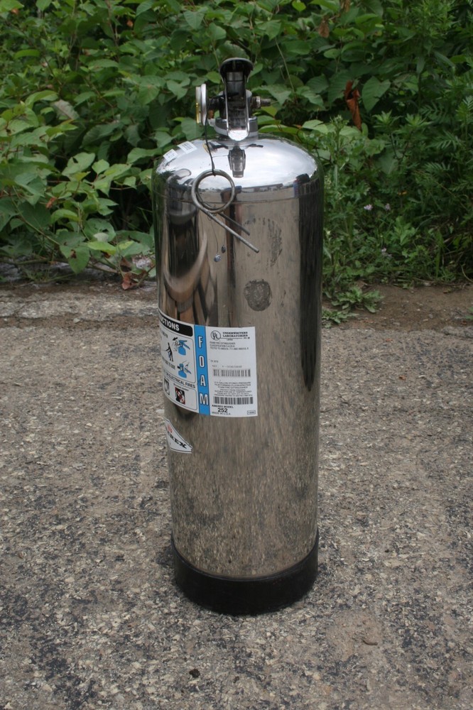 Amerex 2.5 Gallon FOAM Refillable Fire Extinguisher Class 2-A Model 252
