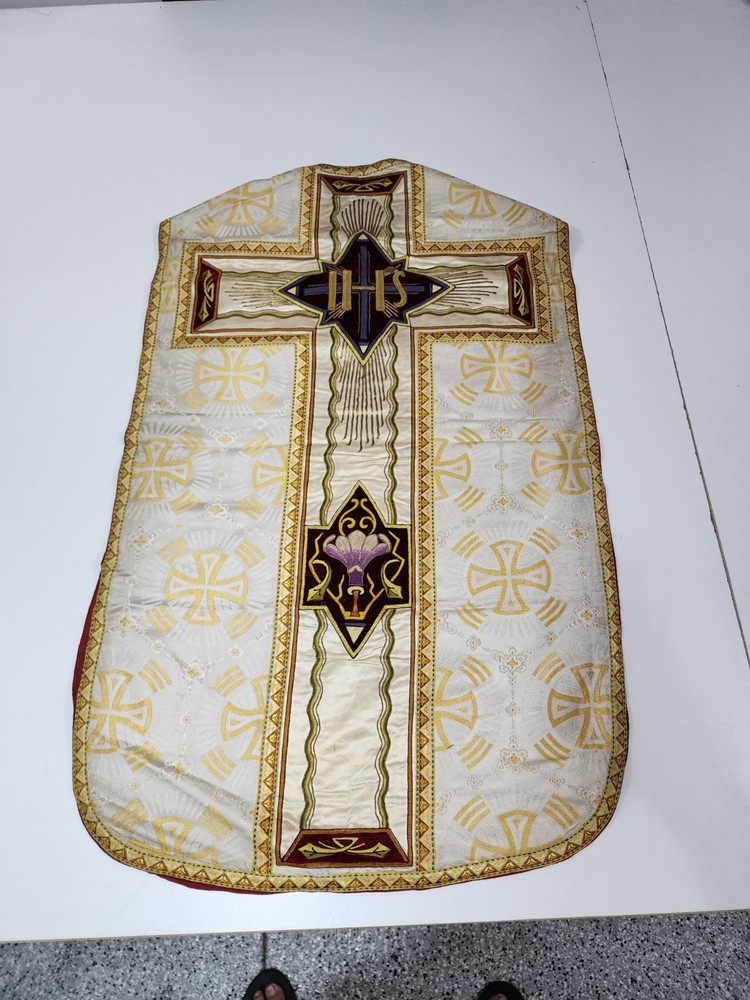 Antique Fiddleback Chasuble