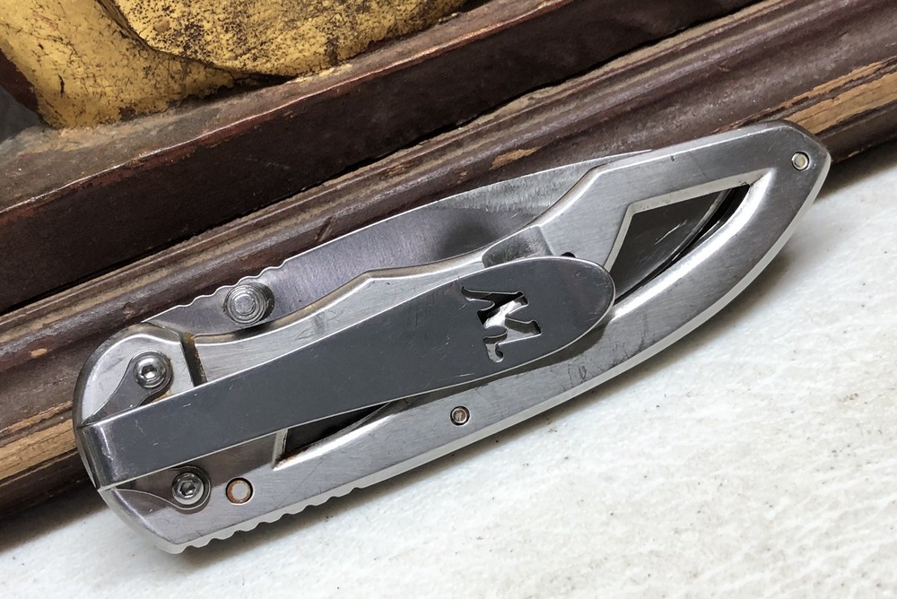 Winchester Folding Pocket Knife - Partially Serrated
