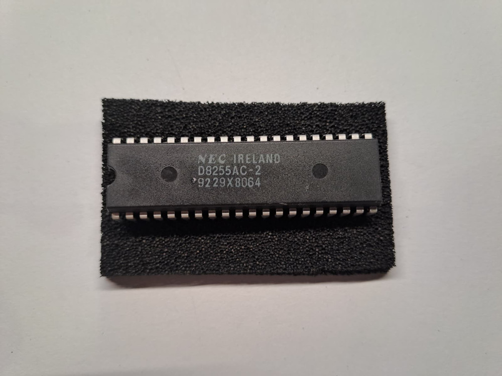 NEC D8255AC-2 Programmable Peripheral Interface DIP40